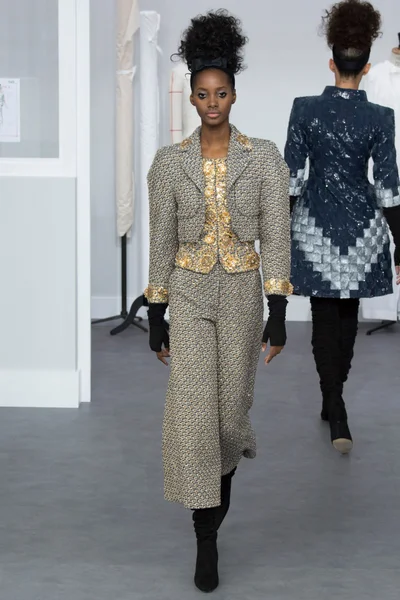 Look 42
